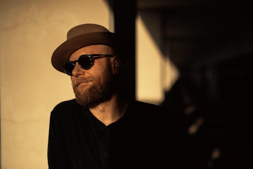Mike Doughty Plays Soul Coughing’s "Ruby Vroom" Mike Doughty Plays Soul Coughing’s "Ruby Vroom"
