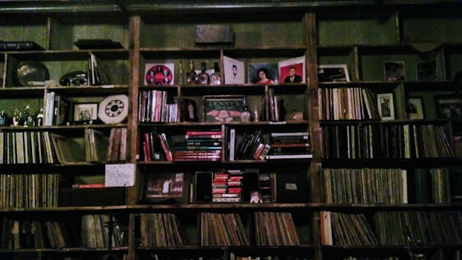 After Dark Vinyl Session in An Sibin After Dark Vinyl Session in An Sibin